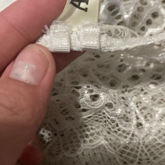 lacy white bralette - Picture 6 of 8